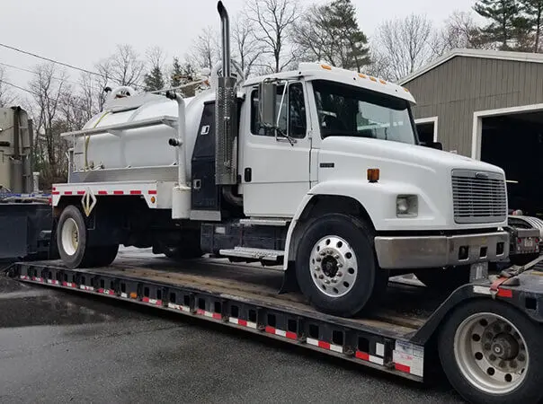 Truck Transport & Shipping transport tanker truck